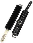 Черные регулируемые наручники с подкладом на карабинах - фото, цены