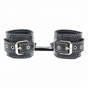 Чёрные кожаные наручники с крупной строчкой - фото, цены