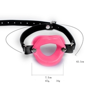 Розовый кляп-ротик на черных регулируемых ремешках - фото, цены