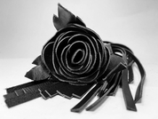 Черная кожаная плеть с розой в рукояти - 40 см. - фото, цены
