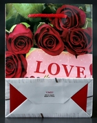 Маленький подарочный пакет Love - 15 х 12 см. - фото, цены