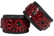 Красно-черные поножи с фиксатором Luxury Spreader Bar - фото, цены