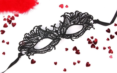 Черная ажурная текстильная маска Эмилия - фото, цены
