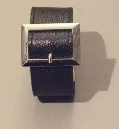 Чёрный браслет с квадратной пряжкой - фото, цены