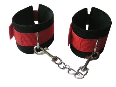 Черно-красные наручники из текстиля с цепочкой на карабине - фото, цены