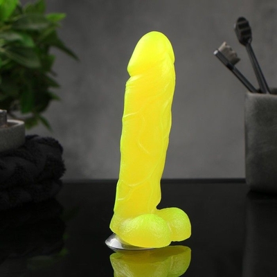 Желтое фигурное мыло Фаворит на присоске - фото, цены