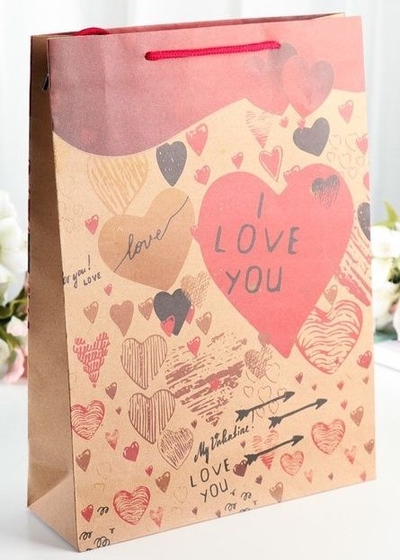 Бумажный пакет с сердечками - 19 х 24 см. - фото, цены