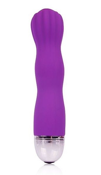 Фантазийный фиолетовый силиконовый вибратор Cosmo - 13,7 см. - фото, цены