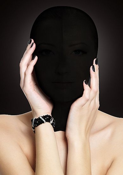 Закрытая черная маска на лицо Subjugation - фото, цены