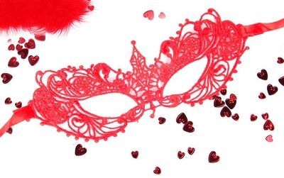 Красная ажурная текстильная маска Кэролин - фото, цены