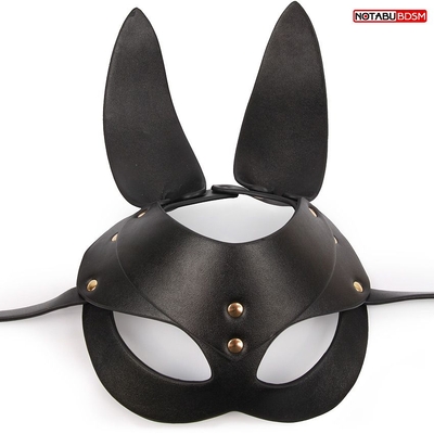 Черная маска с удлиненными ушками и заклепками - фото, цены