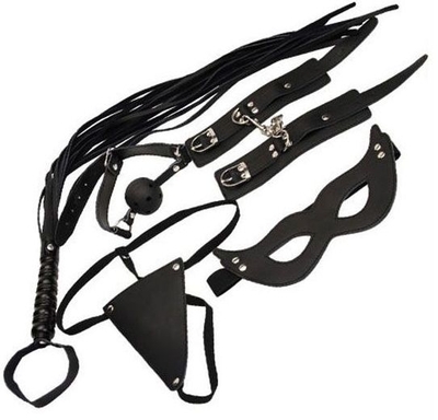 Оригинальный БДСМ-набор: маска, кляп, наручники, стринги, флогер - фото, цены