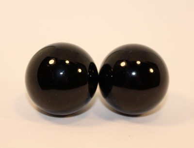 Чёрно-белые вагинальные шарики со смещенным центром тяжести - фото, цены