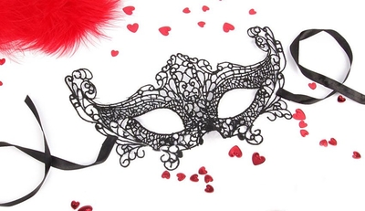 Черная ажурная текстильная маска Амели - фото, цены