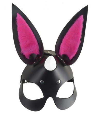 Черная маска Зайка с розовыми меховыми вставками - фото, цены