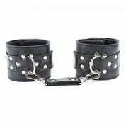 Чёрные наручники из кожи с пряжками - фото, цены