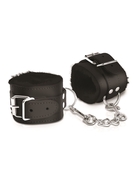 Чёрные наручники с меховой изнанкой Cumfy Cuffs - фото, цены