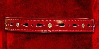 Красный декоративный ошейник со стразами - фото, цены