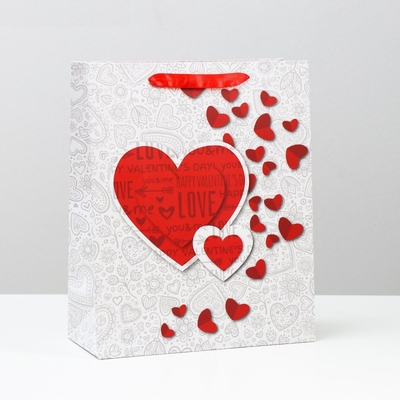 Подарочный пакет с сердечками - 32 х 26 см. - фото, цены