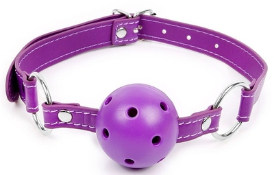 Фиолетовый кляп-шарик на регулируемом ремешке с кольцами - фото, цены