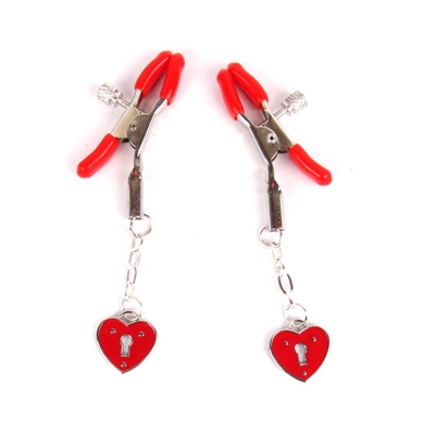 Красные металлические зажимы на соски с декором в виде сердечек на цепочке - фото, цены