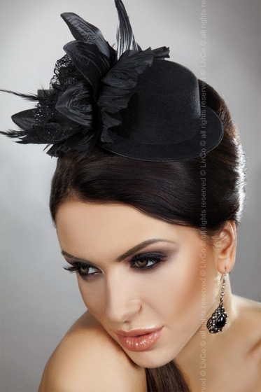 Пикантная женская шляпка с декором - фото, цены