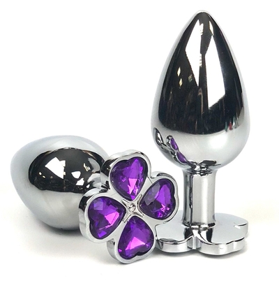 Серебристая анальная втулка с клевером из фиолетовых кристаллов - 8 см. - фото, цены