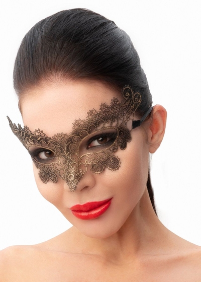 Изысканная золотистая женская карнавальная маска - фото, цены
