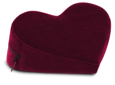 Малая бордовая подушка-сердце для любви Liberator Heart Wedge - фото, цены