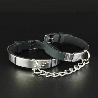 Черные силиконовые наручники с серебристой цепочкой - фото, цены